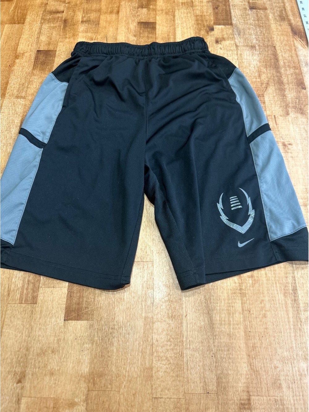 Nike Dri-FIT Black and Gray Athletic Shorts XL